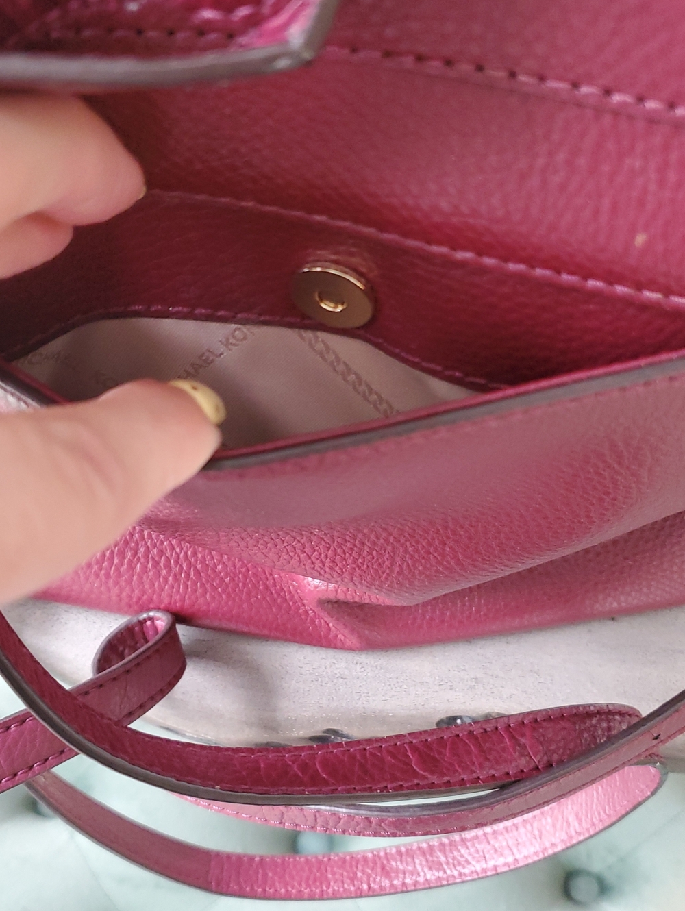 Michael Kors- NWOT Burgandy Backpack, Flawless Condition - Picture 5 of 7